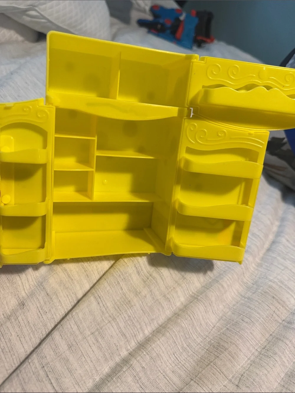 SpongeBob play refrigerator